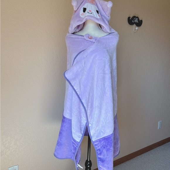 Kuromi Beanie with Cozy Blanket - Picture 6 of 11